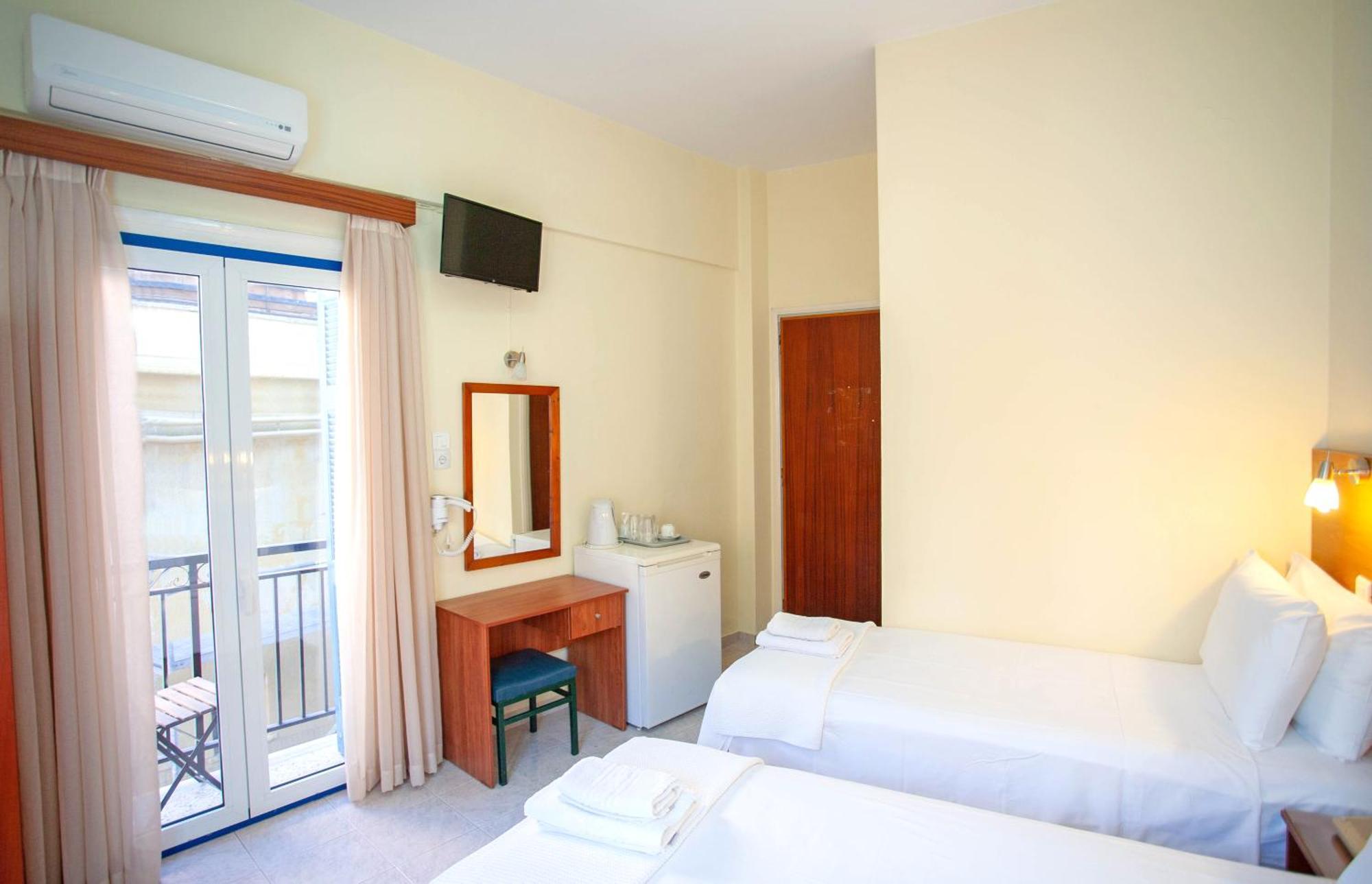 Lucia Hotel Chania  Buitenkant foto